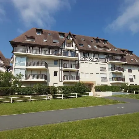 Daire Apt With Balcony And Sea View Near